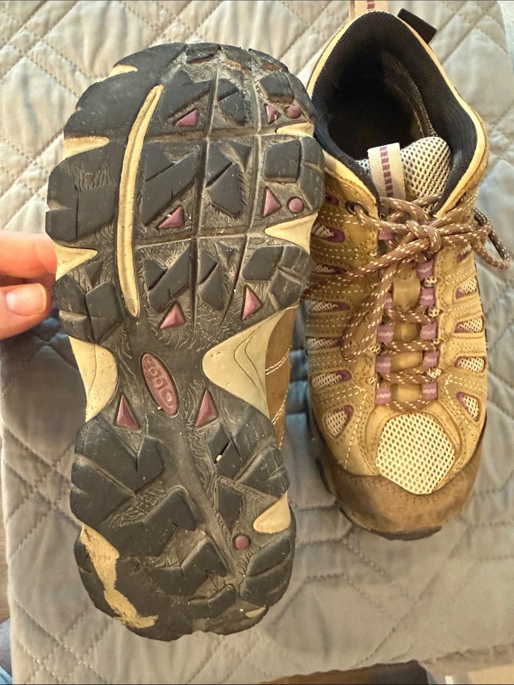Oboz Sawtooth II Women’s Hiking Shoes in Good Condition | Size 13 | Outdoors